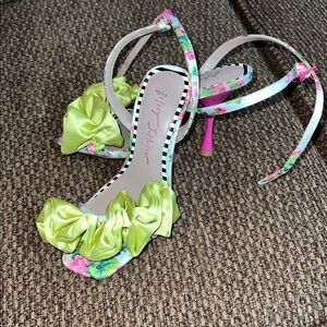 Betsey Johnson Strappy Heels Size 5